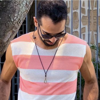 Bruno Santos shirtless  Homens de óculos, Produtos para homem, Óculos de  sol para homens